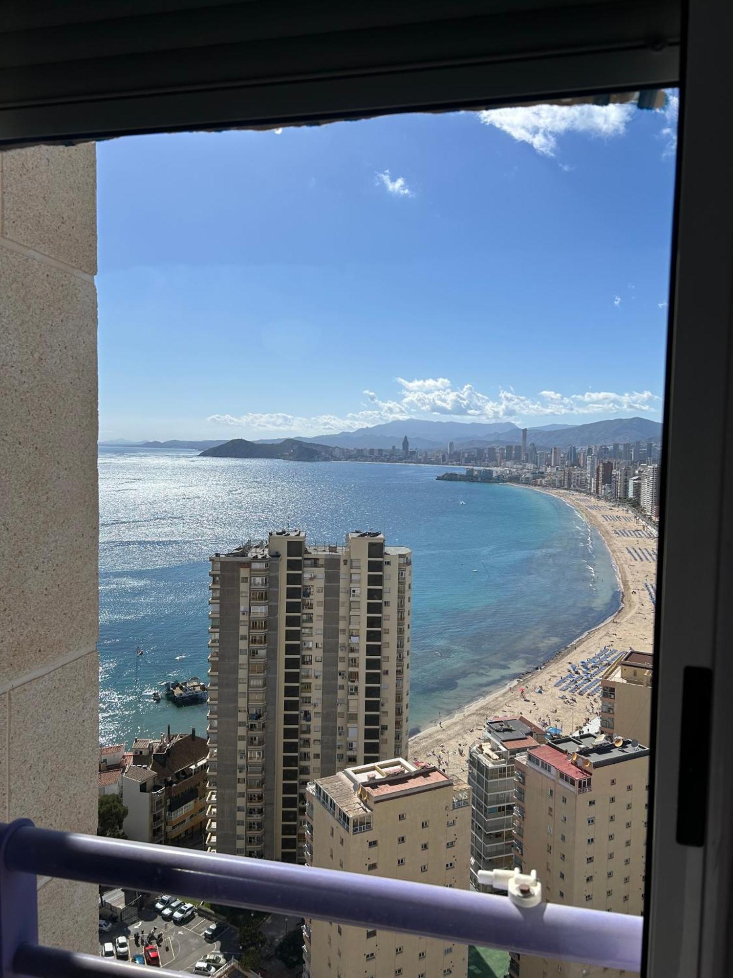 Apartamento Con Preciosas Vistas Y Piscina 베니돔 외부 사진