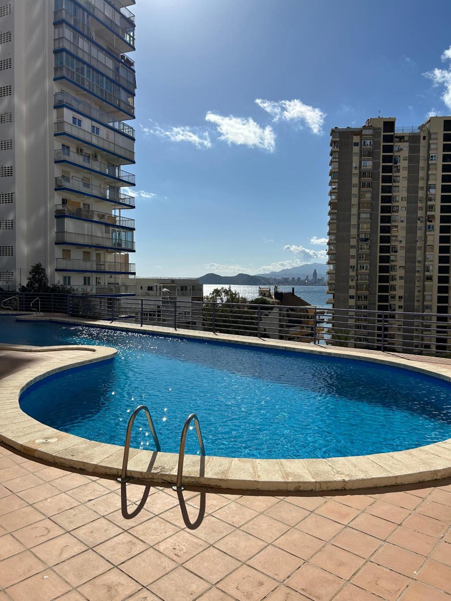 Apartamento Con Preciosas Vistas Y Piscina 베니돔 외부 사진